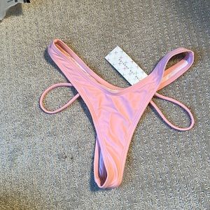 Unworn Boutine LA bikini bottom, Guava, M